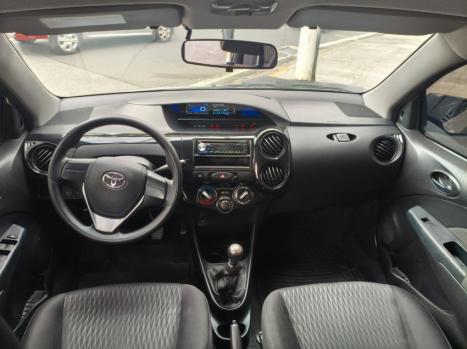 TOYOTA Etios Hatch 1.3 16V 4P FLEX X, Foto 17