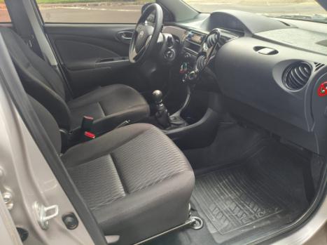 TOYOTA Etios Hatch 1.3 16V 4P FLEX X, Foto 18