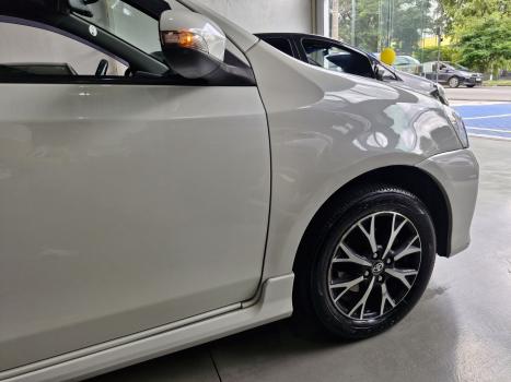TOYOTA Etios Hatch 1.5 16V 4P FLEX PLATINUM, Foto 5