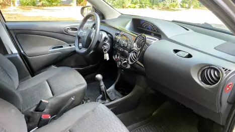 TOYOTA Etios Hatch 1.5 16V 4P FLEX XLS, Foto 11
