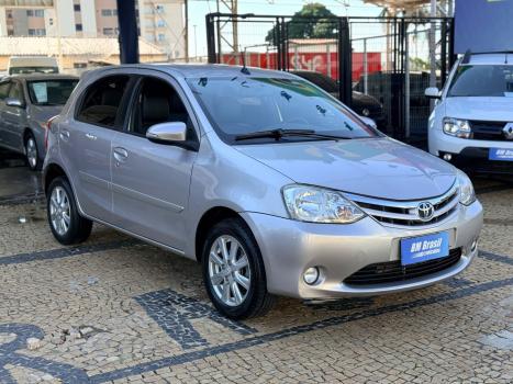 TOYOTA Etios Hatch 1.5 16V 4P FLEX XLS AUTOM�TICO, Foto 3