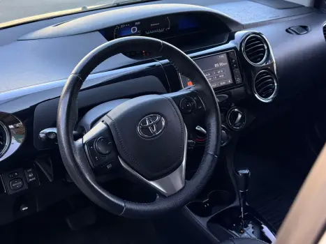 TOYOTA Etios Hatch 1.5 16V 4P FLEX XLS AUTOM�TICO, Foto 9
