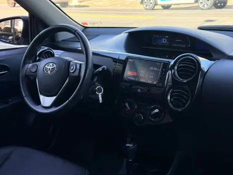 TOYOTA Etios Hatch 1.5 16V 4P FLEX XLS AUTOM�TICO, Foto 10