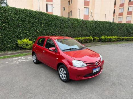 TOYOTA Etios Hatch 1.3 16V 4P FLEX X AUTOM�TICO, Foto 1