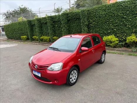 TOYOTA Etios Hatch 1.3 16V 4P FLEX X AUTOM�TICO, Foto 3