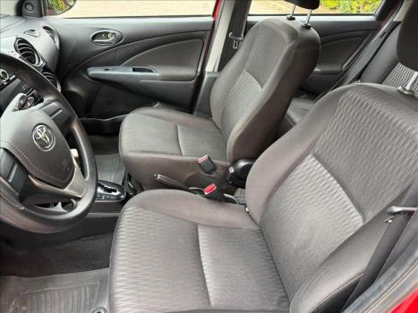 TOYOTA Etios Hatch 1.3 16V 4P FLEX X AUTOM�TICO, Foto 5