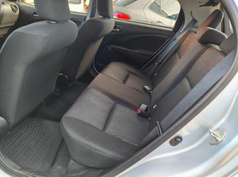 TOYOTA Etios Hatch 1.3 16V 4P FLEX X AUTOM�TICO, Foto 13