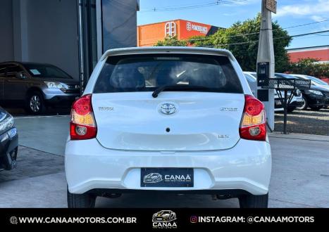 TOYOTA Etios Hatch 1.3 16V 4P FLEX X AUTOM�TICO, Foto 5