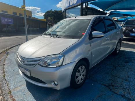 TOYOTA Etios Hatch 1.5 16V 4P FLEX XS, Foto 2
