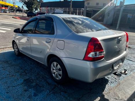 TOYOTA Etios Hatch 1.5 16V 4P FLEX XS, Foto 6