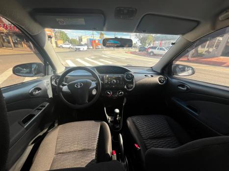 TOYOTA Etios Hatch 1.5 16V 4P FLEX XS, Foto 8