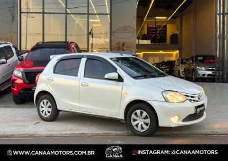 TOYOTA Etios Hatch 1.3 16V 4P FLEX X, Foto 3