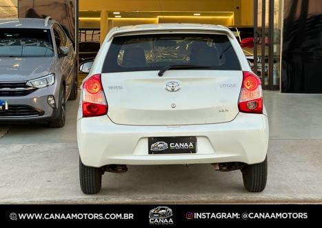 TOYOTA Etios Hatch 1.3 16V 4P FLEX X, Foto 5