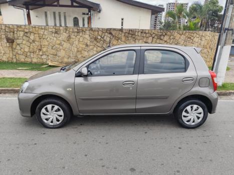 TOYOTA Etios Hatch 1.5 16V 4P FLEX XS, Foto 4