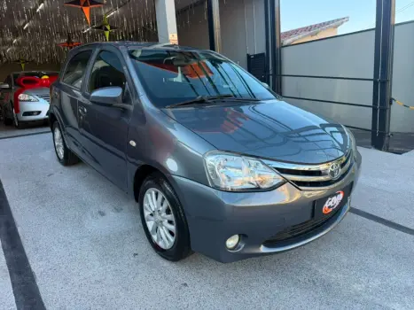 TOYOTA Etios Hatch 1.5 16V 4P FLEX XLS, Foto 2