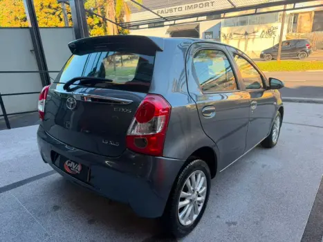 TOYOTA Etios Hatch 1.5 16V 4P FLEX XLS, Foto 3
