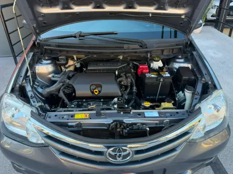 TOYOTA Etios Hatch 1.5 16V 4P FLEX XLS, Foto 6