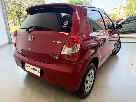 TOYOTA Etios Hatch 1.3 16V 4P FLEX X, Foto 4