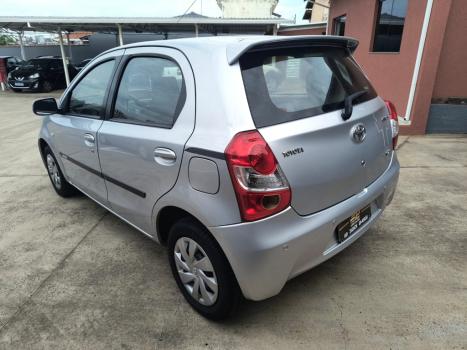 TOYOTA Etios Hatch 1.3 16V 4P FLEX XS, Foto 7