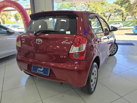 TOYOTA Etios Hatch 1.3 16V 4P FLEX X, Foto 6