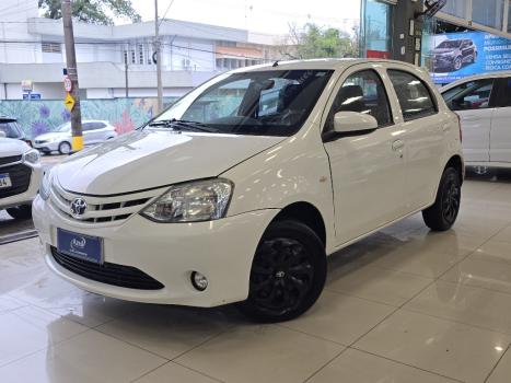 TOYOTA Etios Hatch 1.3 16V 4P FLEX X, Foto 3