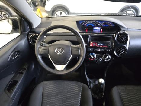TOYOTA Etios Hatch 1.3 16V 4P FLEX X, Foto 10