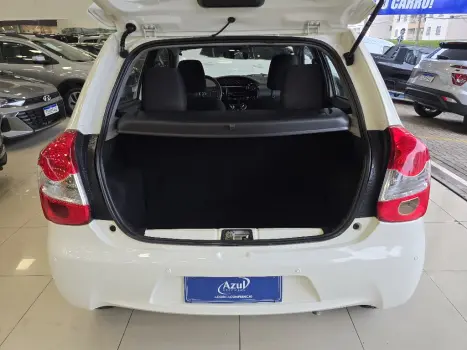 TOYOTA Etios Hatch 1.3 16V 4P FLEX X, Foto 18