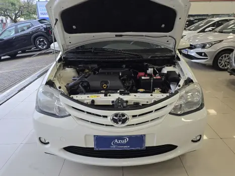 TOYOTA Etios Hatch 1.3 16V 4P FLEX X, Foto 19