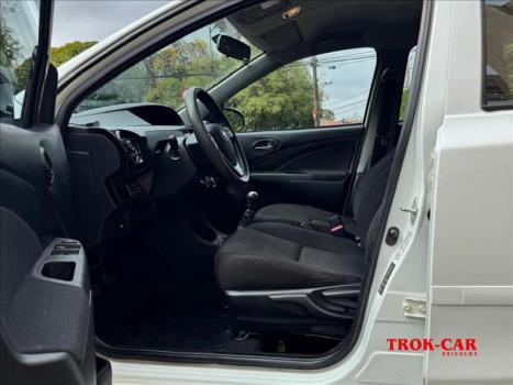 TOYOTA Etios Hatch 1.3 16V 4P FLEX, Foto 6