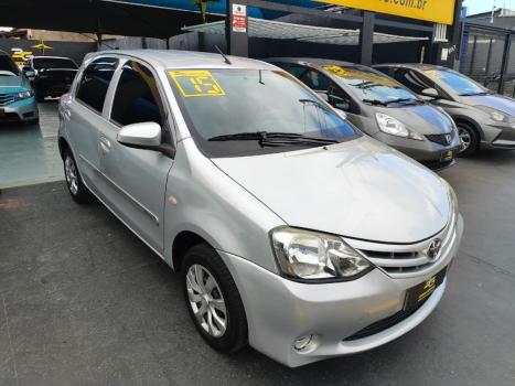 TOYOTA Etios Hatch 1.3 16V 4P FLEX X, Foto 3