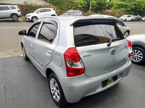 TOYOTA Etios Hatch 1.3 16V 4P FLEX X, Foto 5