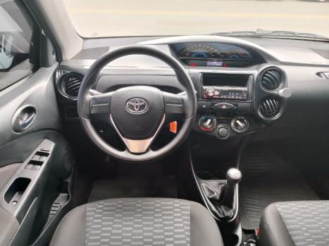 TOYOTA Etios Hatch 1.3 16V 4P FLEX X, Foto 7