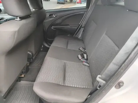 TOYOTA Etios Hatch 1.3 16V 4P FLEX X, Foto 10