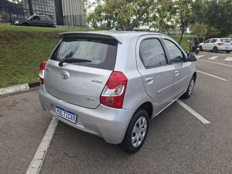 TOYOTA Etios Hatch 1.5 16V 4P FLEX XS, Foto 4