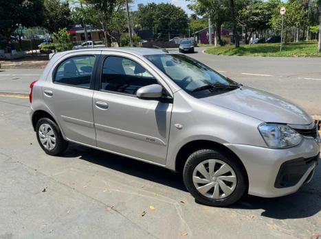 TOYOTA Etios Hatch 1.5 16V 4P FLEX XS AUTOMÁTICO, Foto 3