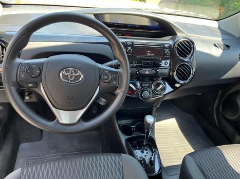 TOYOTA Etios Hatch 1.5 16V 4P FLEX XS AUTOMÁTICO, Foto 10