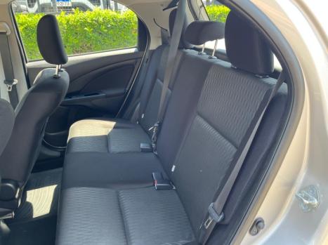 TOYOTA Etios Hatch 1.5 16V 4P FLEX XS AUTOMÁTICO, Foto 11