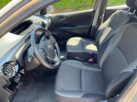TOYOTA Etios Hatch 1.5 16V 4P FLEX XS AUTOMÁTICO, Foto 12