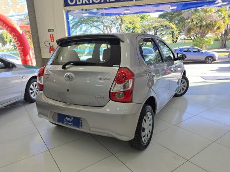 TOYOTA Etios Hatch 1.5 16V 4P FLEX XS AUTOMÁTICO, Foto 6