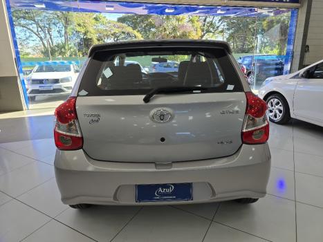 TOYOTA Etios Hatch 1.5 16V 4P FLEX XS AUTOMÁTICO, Foto 5