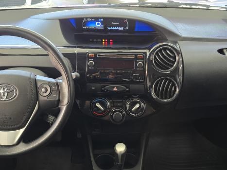 TOYOTA Etios Hatch 1.5 16V 4P FLEX XS AUTOMÁTICO, Foto 8
