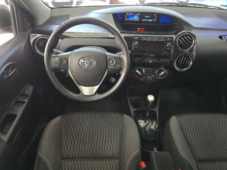 TOYOTA Etios Hatch 1.5 16V 4P FLEX XS AUTOMÁTICO, Foto 10