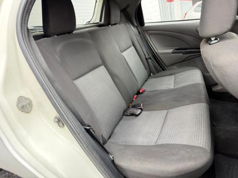 TOYOTA Etios Hatch 1.3 16V 4P FLEX EX, Foto 8