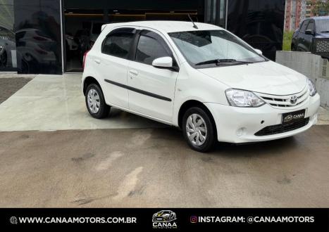 TOYOTA Etios Hatch 1.5 16V 4P FLEX XS, Foto 4