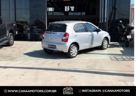 TOYOTA Etios Hatch 1.5 16V 4P FLEX X PLUS AUTOMÁTICO, Foto 4