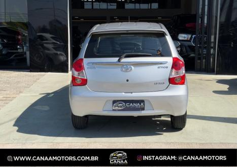 TOYOTA Etios Hatch 1.5 16V 4P FLEX XLS, Foto 5