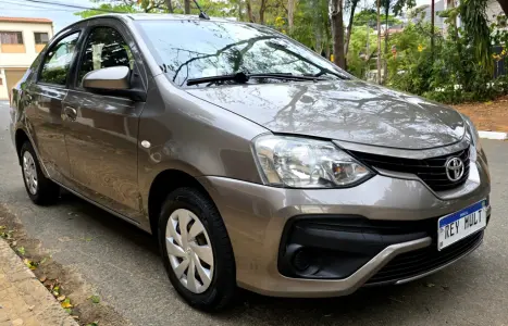 TOYOTA Etios Sedan 1.5 16V 4P FLEX XS, Foto 3