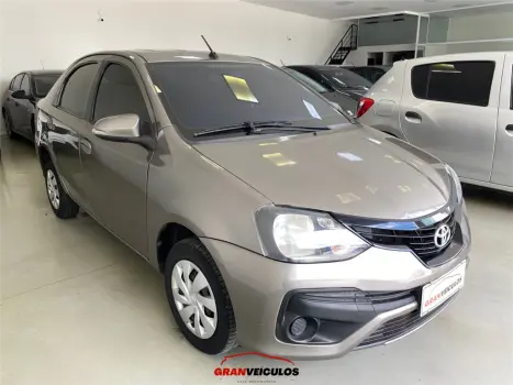 TOYOTA Etios Sedan 1.5 16V 4P FLEX X PLUS AUTOMTICO, Foto 3