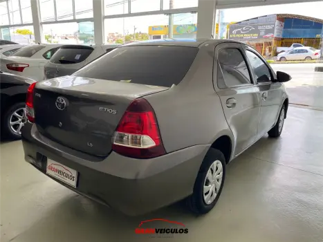TOYOTA Etios Sedan 1.5 16V 4P FLEX X PLUS AUTOMTICO, Foto 4