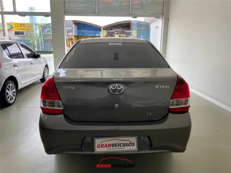 TOYOTA Etios Sedan 1.5 16V 4P FLEX X PLUS AUTOMTICO, Foto 5